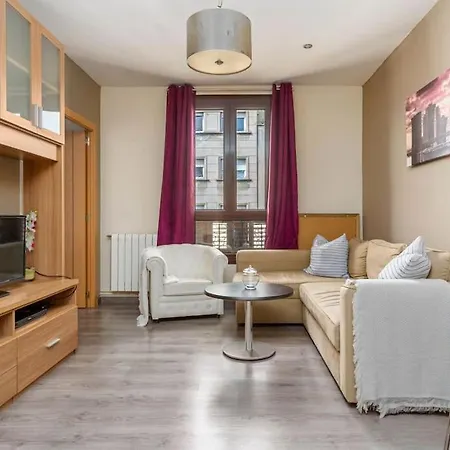 One Bedroom In City Center Apartment *